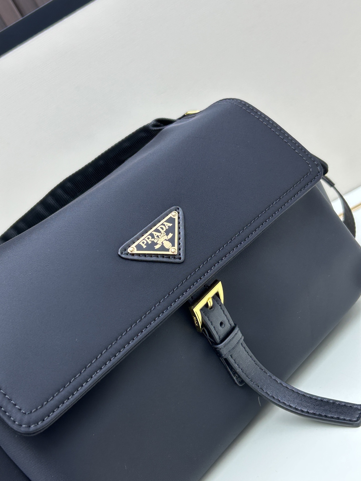 PRADA(プラダ)  肩掛け バッグ ナイロン 30x14x10cm