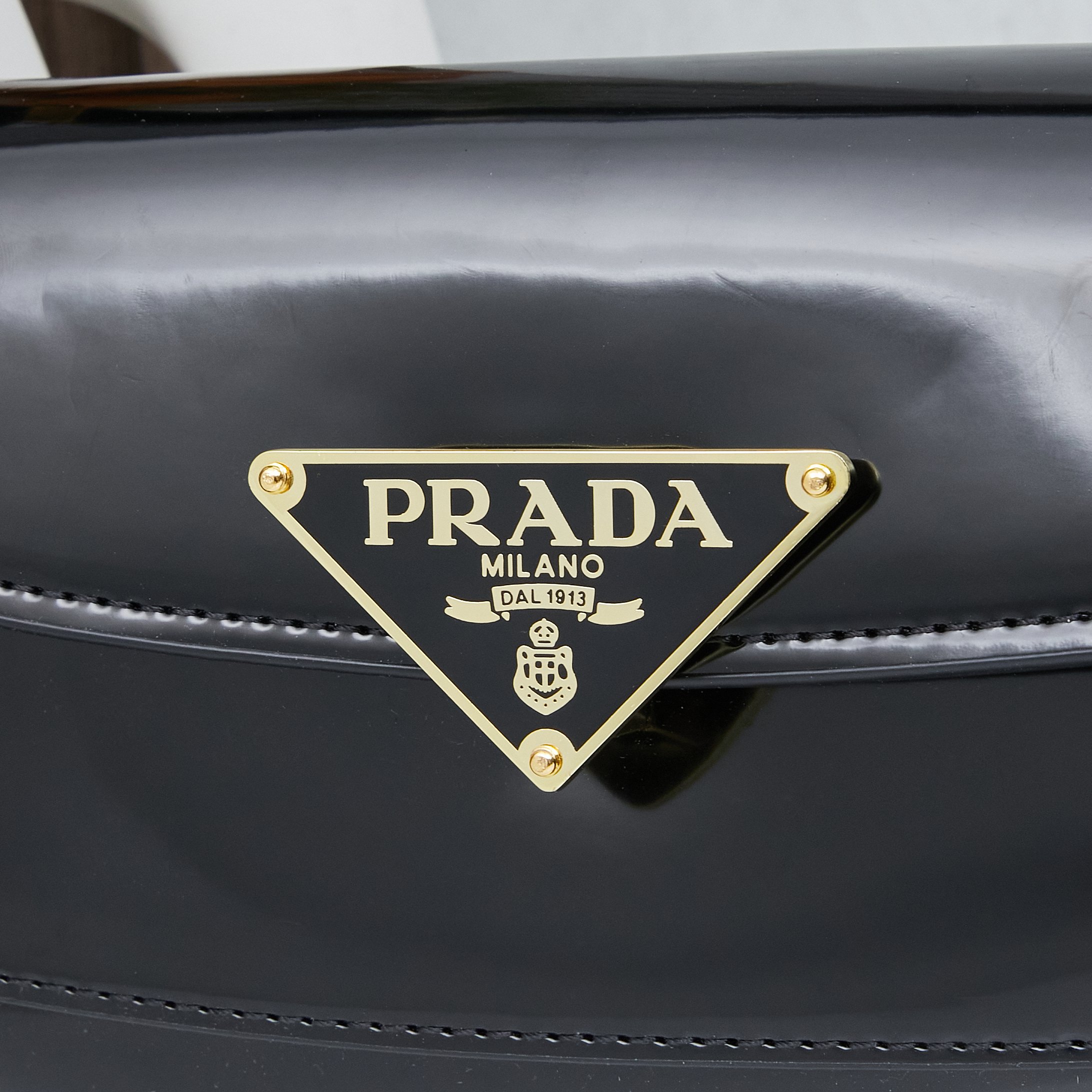 PRADA(プラダ)  ショルダー  バッグ 24x12x4cm