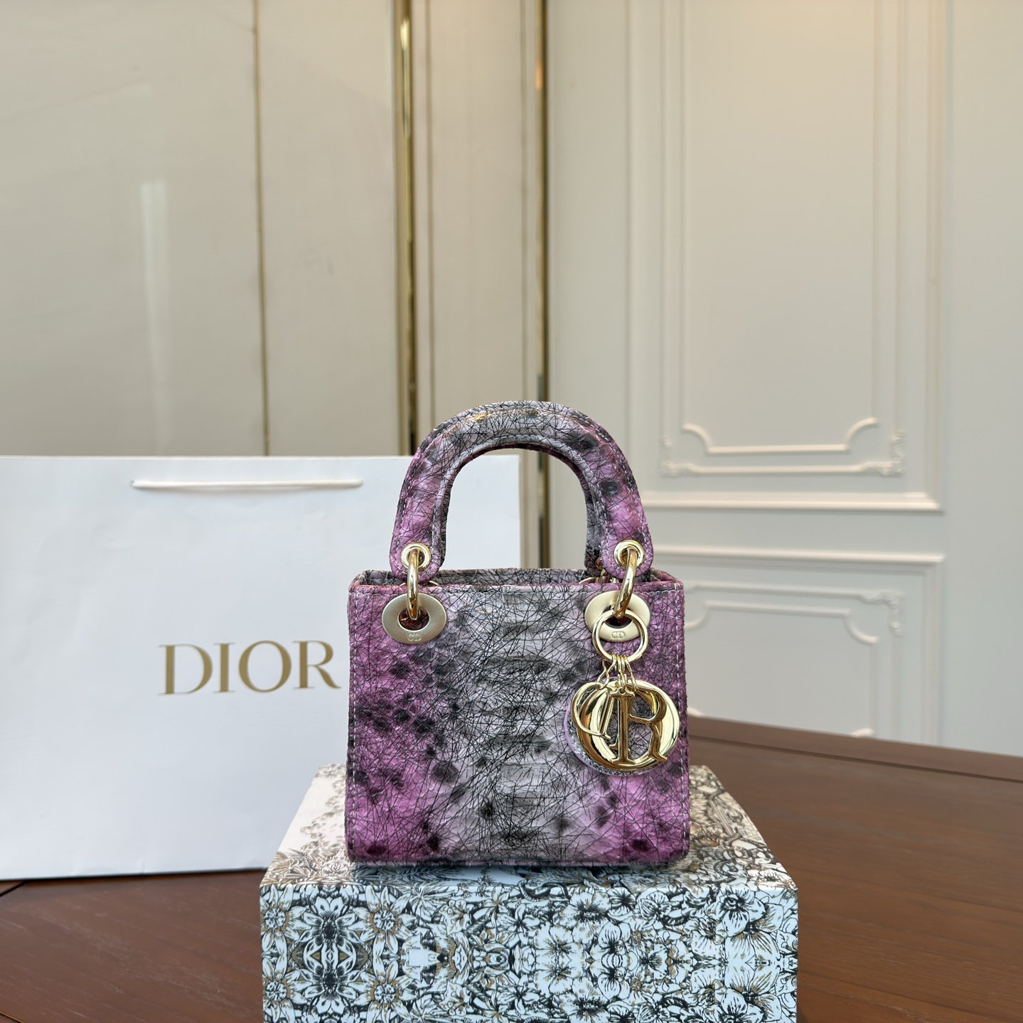 ディオール(Dior)  CD Lady  クロコ バッグ 17cm