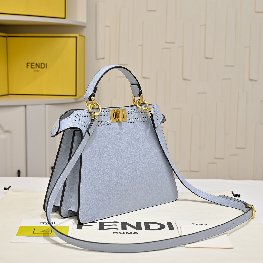 Fendi(フェンディ) トート バッグ 27x15X6cm