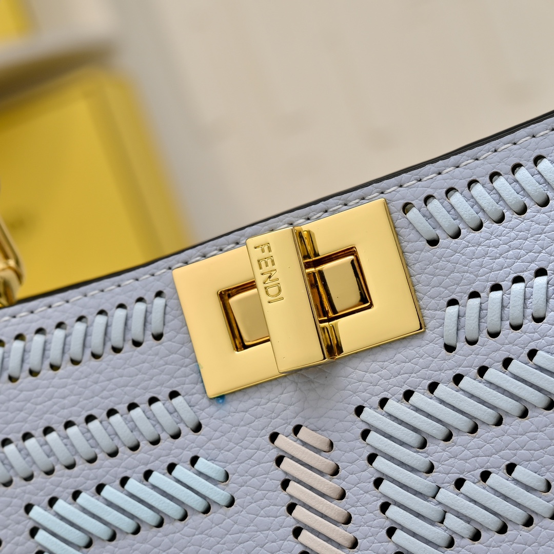 Fendi(フェンディ) トート バッグ 27x15X6cm
