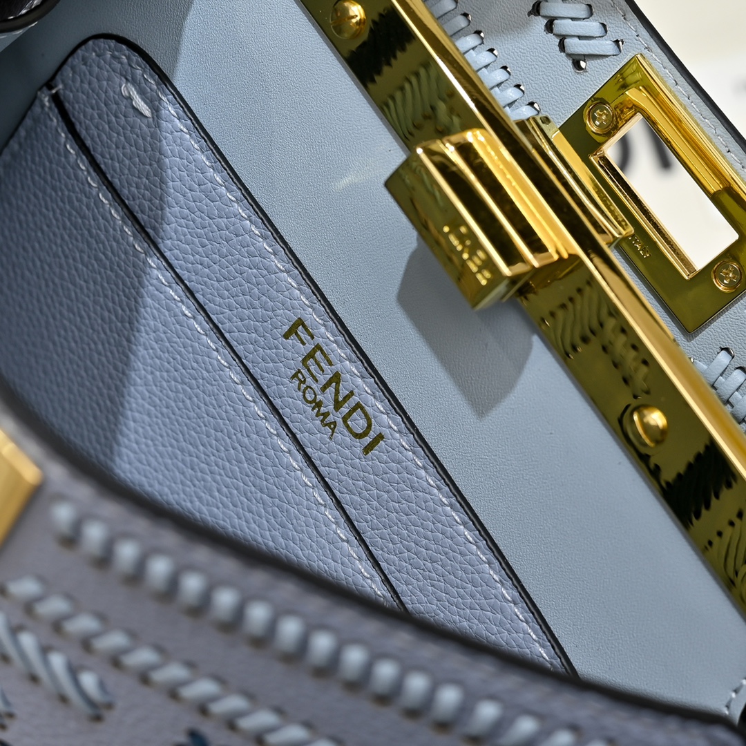 Fendi(フェンディ) トート バッグ 27x15X6cm