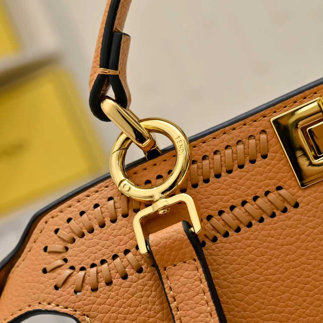 Fendi(フェンディ) トート バッグ 27x15X6cm