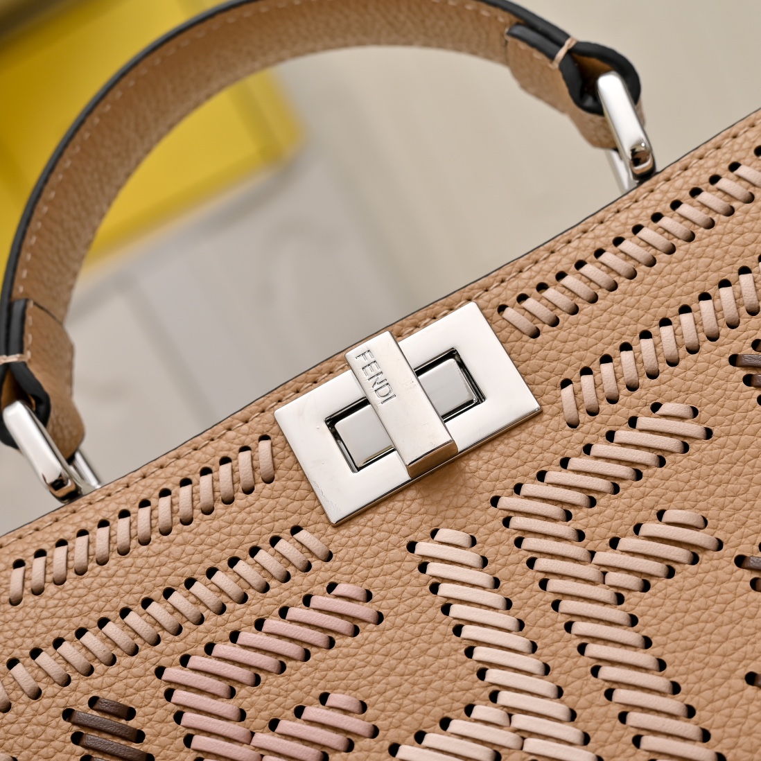 Fendi(フェンディ) トート バッグ 27x15X6cm