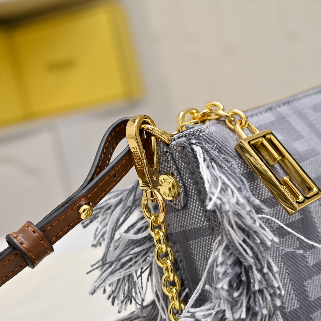 Fendi(フェンディ) ショルダー バッグ デニム 20x3X12cm