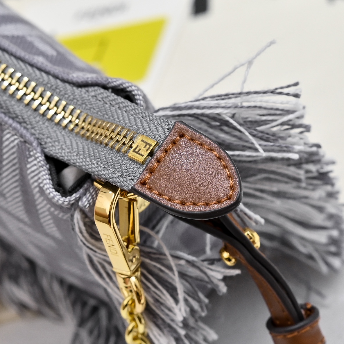Fendi(フェンディ) ショルダー バッグ デニム 20x3X12cm