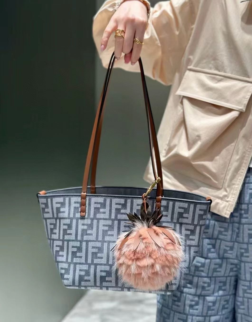 Fendi(フェンディ) トート バッグ 23x19cm