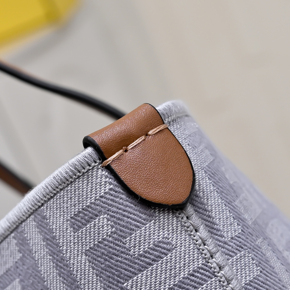 Fendi(フェンディ) トート バッグ 23x19cm
