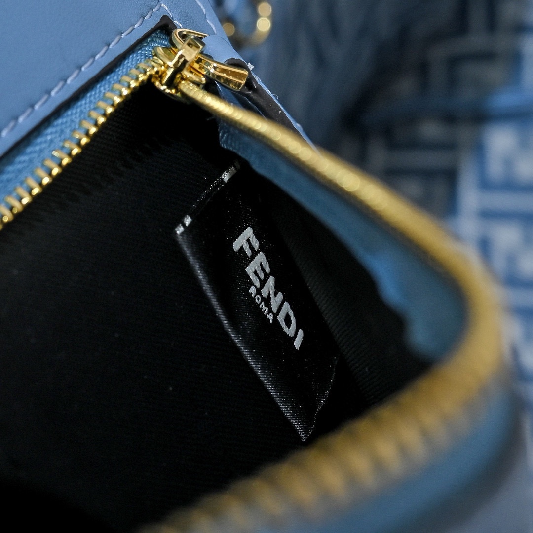 Fendi(フェンディ) トート バッグ 33x22x30cm