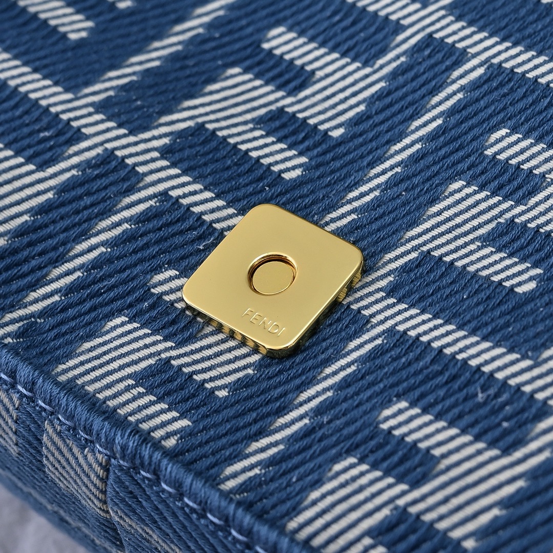 Fendi(フェンディ) トート バッグ 27x6x15cm