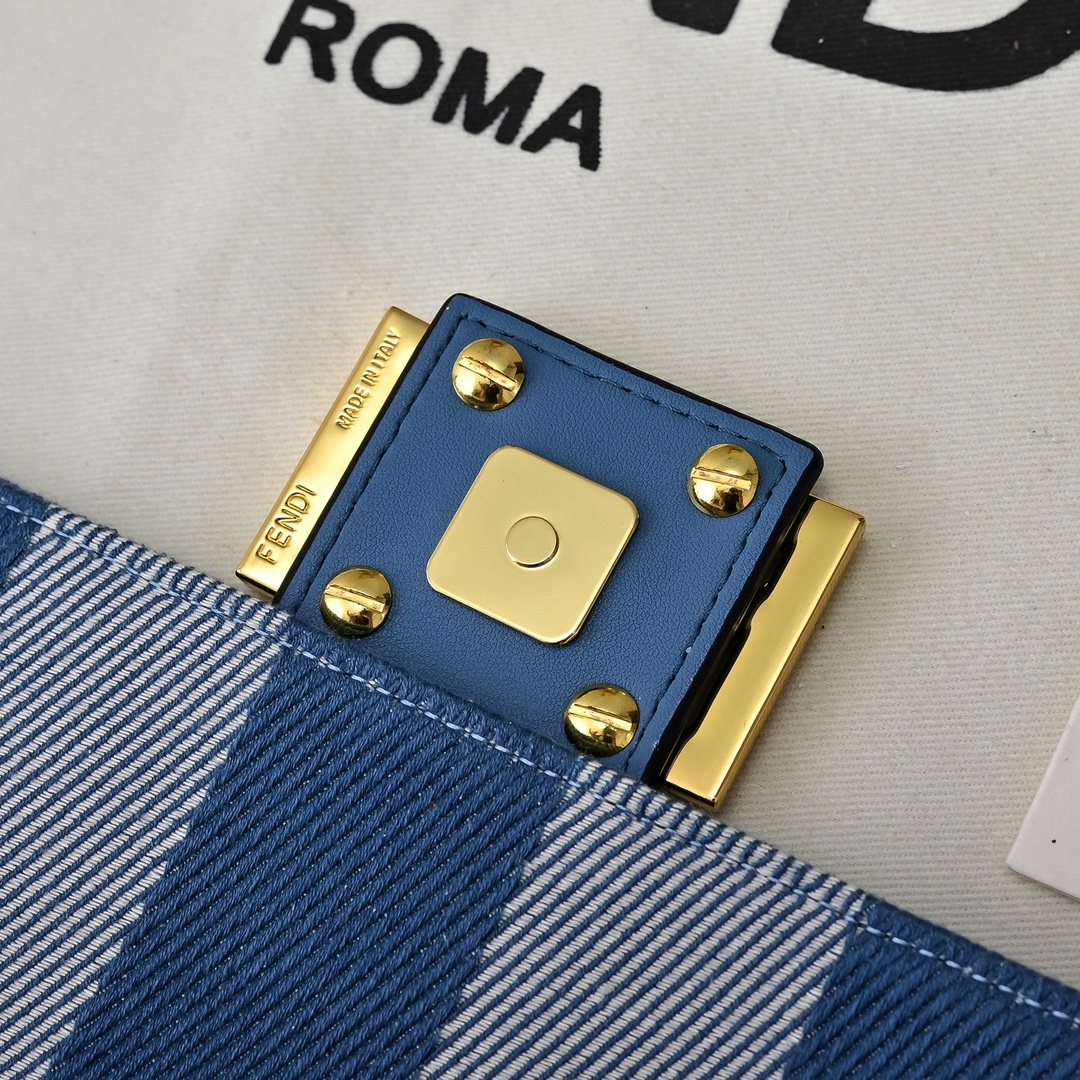 Fendi(フェンディ) トート バッグ 27x6x15cm