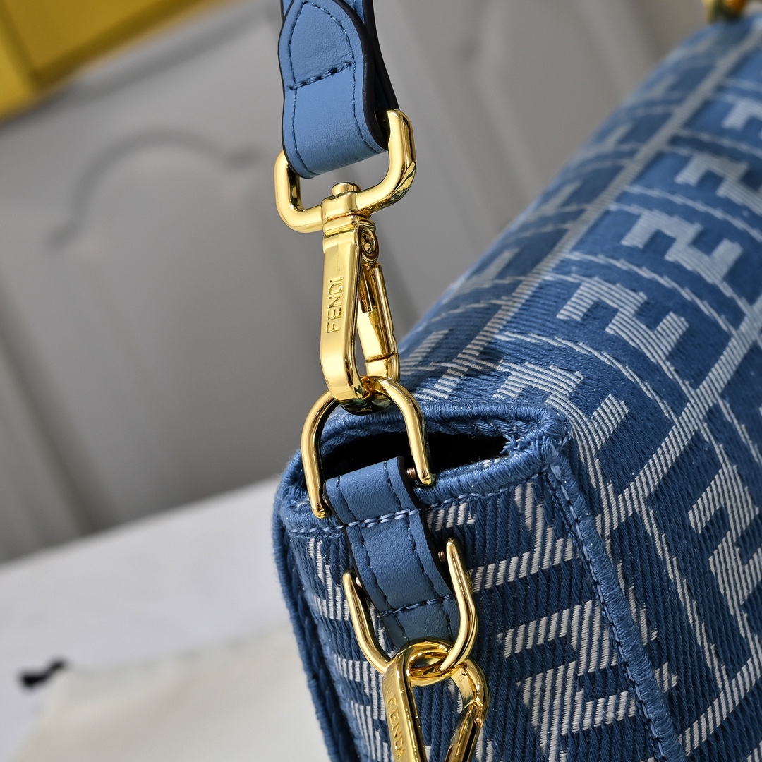 Fendi(フェンディ) トート バッグ 27x6x15cm