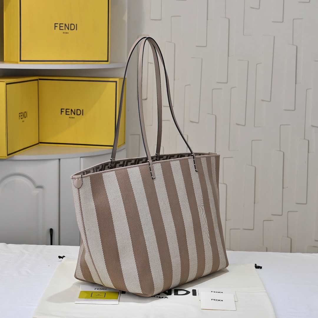 Fendi(フェンディ) トート バッグ 33x22x30cm