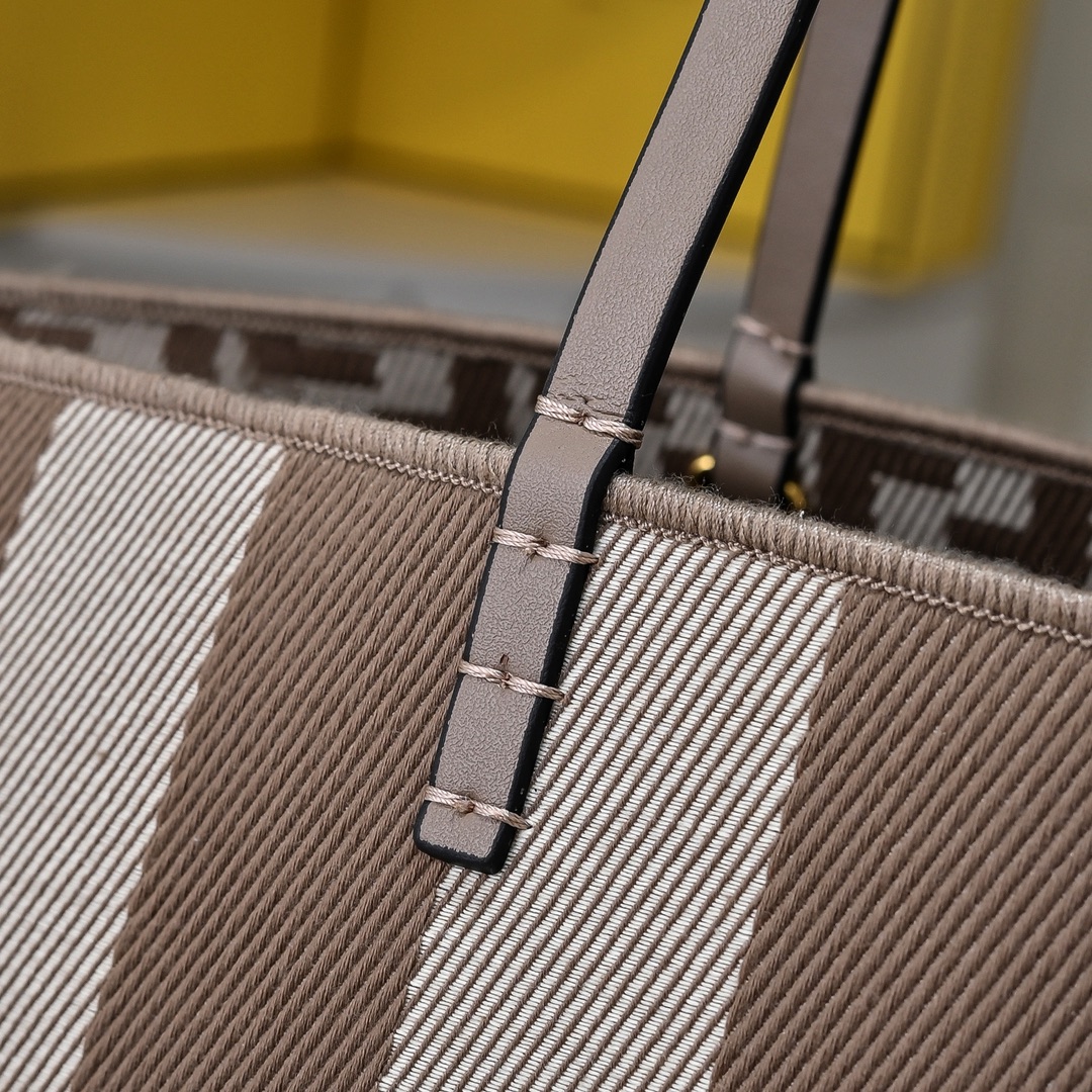 Fendi(フェンディ) トート バッグ 33x22x30cm