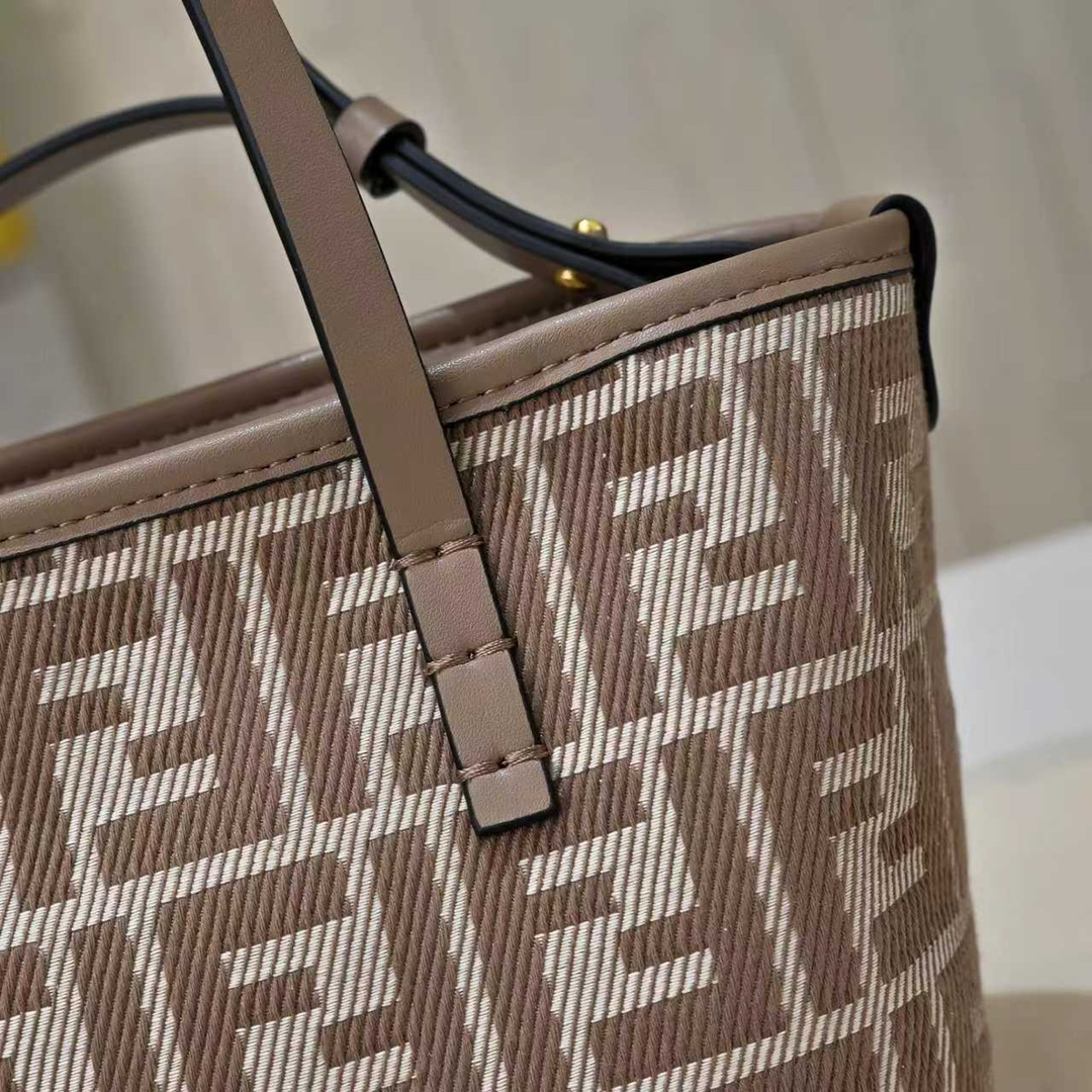 Fendi(フェンディ) かご バッグ 23x19.5x15cm