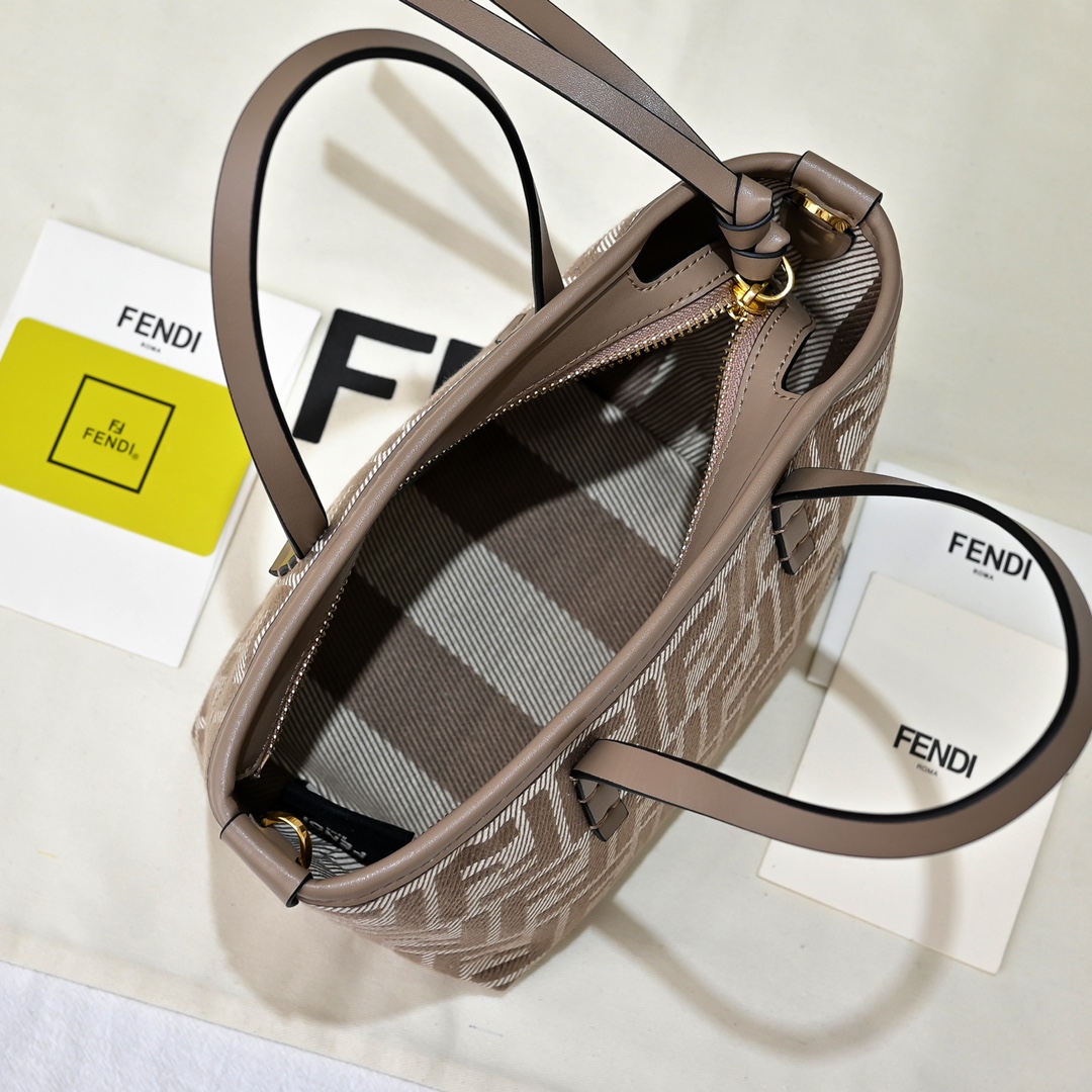 Fendi(フェンディ) かご バッグ 23x19.5x15cm