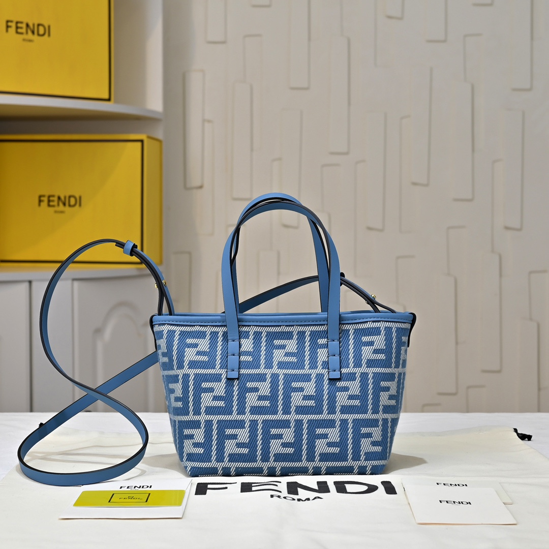 Fendi(フェンディ) かご バッグ 23x19.5x15cm