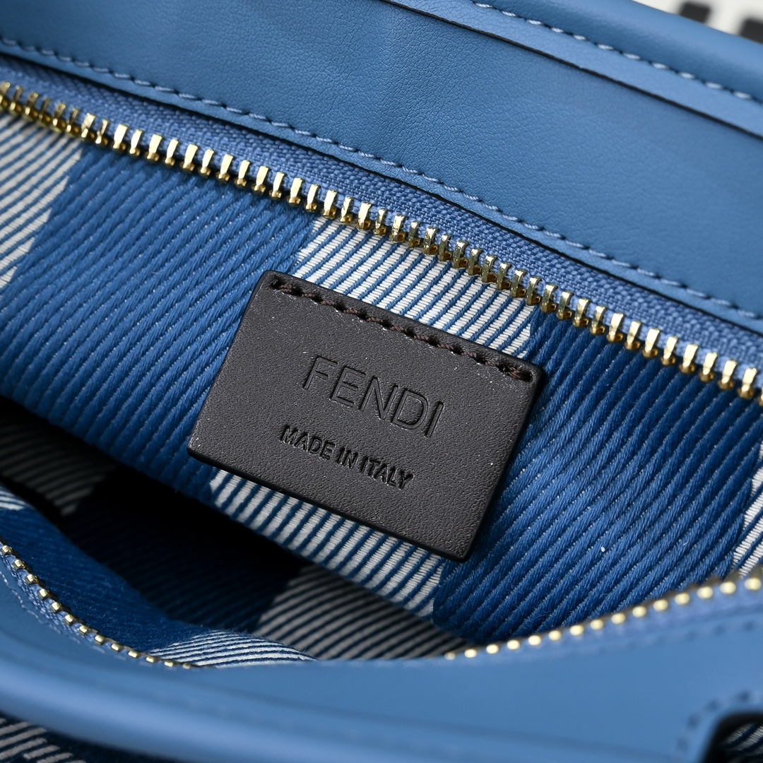 Fendi(フェンディ) かご バッグ 23x19.5x15cm