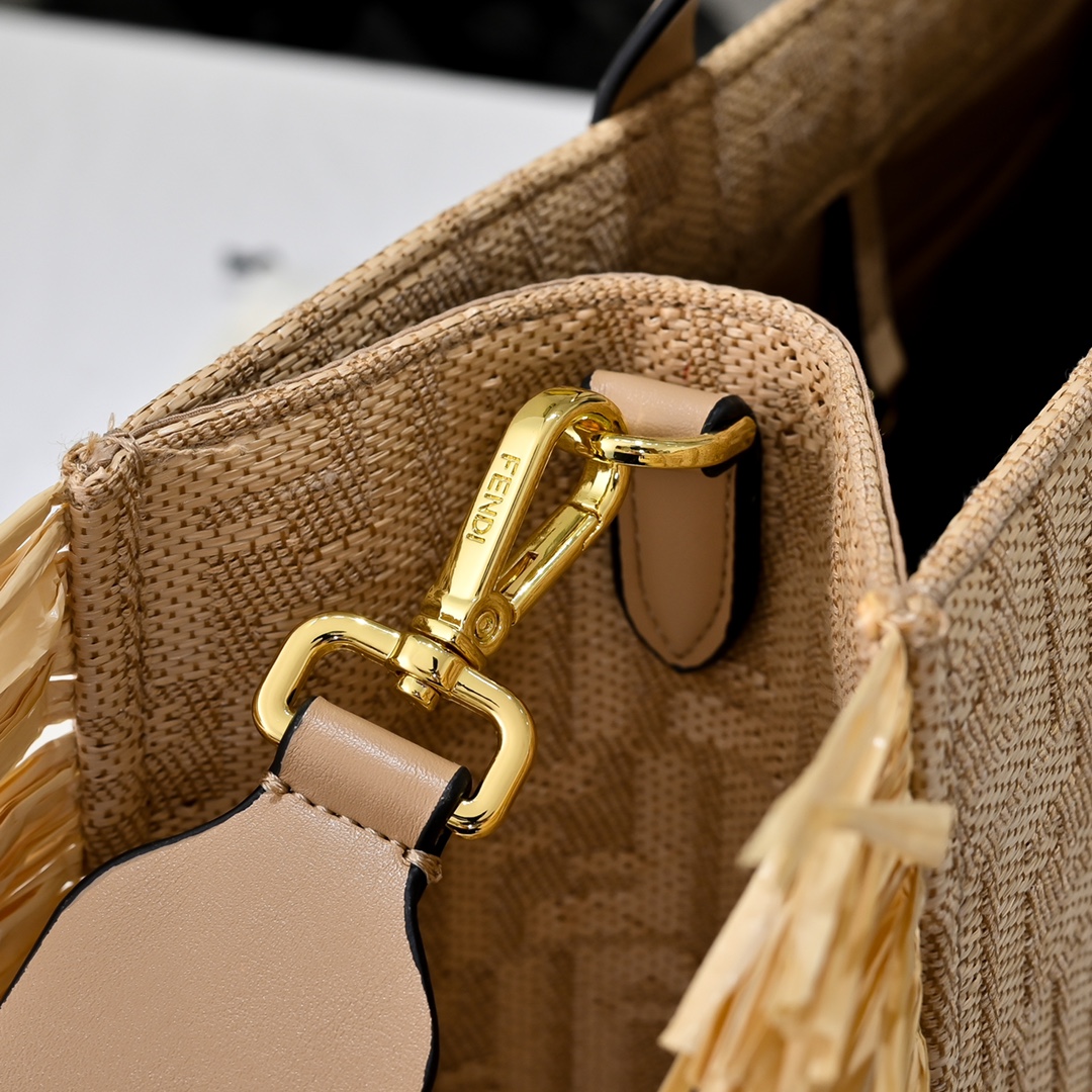 Fendi(フェンディ) トート バッグ 36x29cm