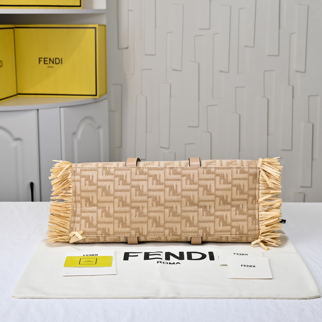 Fendi(フェンディ) トート バッグ 36x29cm