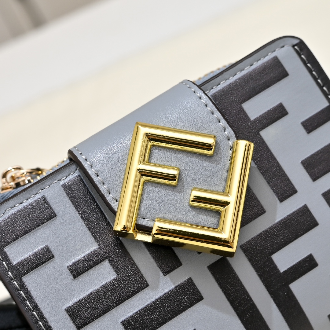Fendi(フェンディ) FF Diamonds 財布 レディース 10X4X8cm