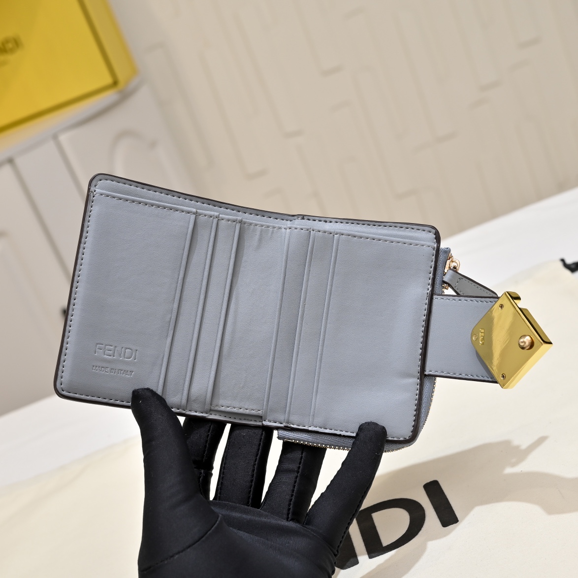 Fendi(フェンディ) FF Diamonds 財布 レディース 10X4X8cm