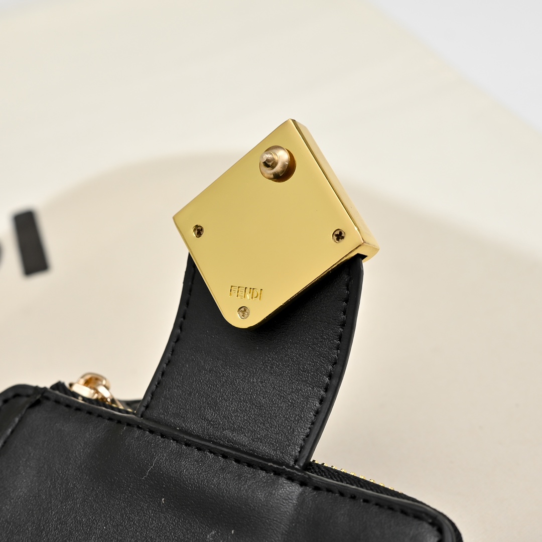 Fendi(フェンディ) FF Diamonds 財布 レディース 10X4X8cm