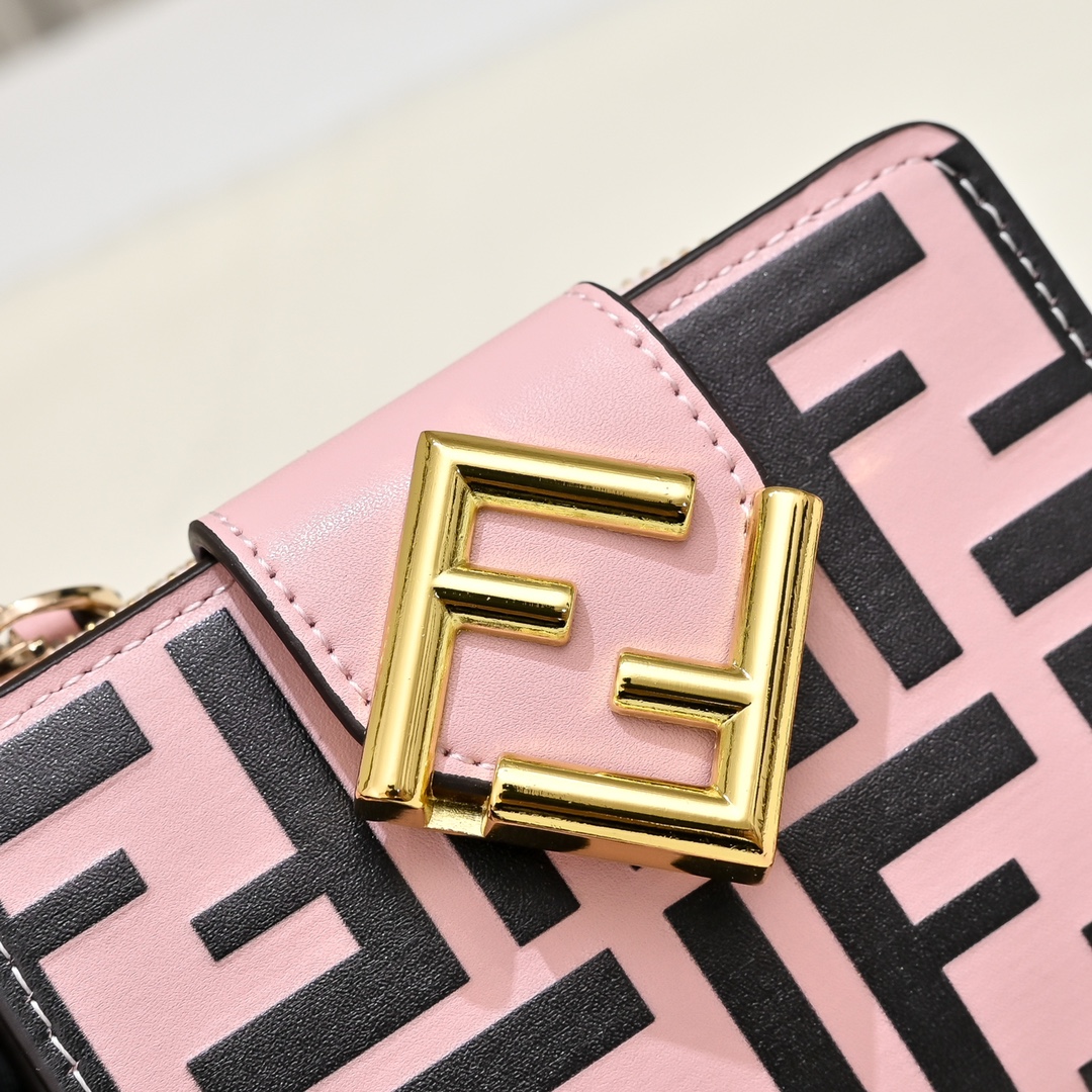 Fendi(フェンディ) FF Diamonds 財布 レディース 10X4X8cm