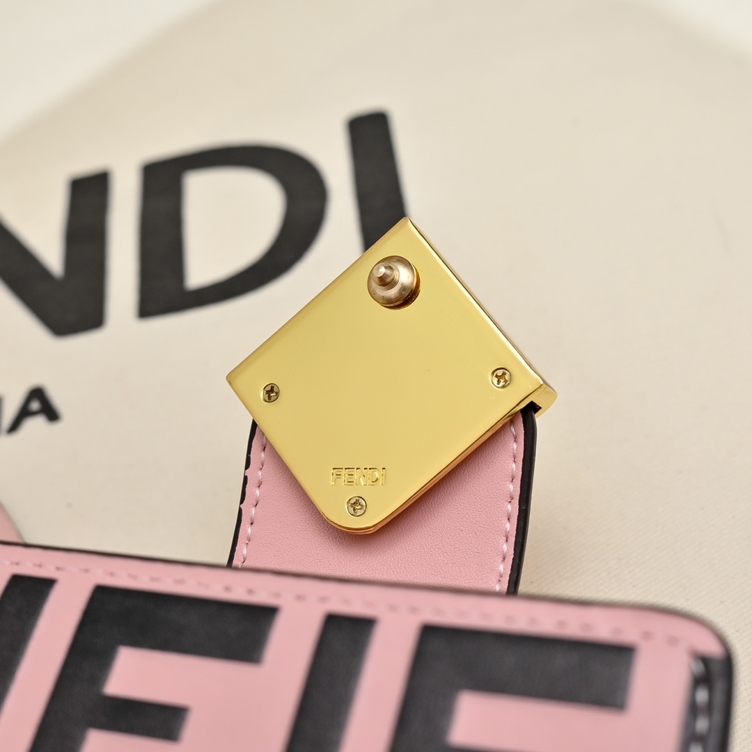 Fendi(フェンディ) FF Diamonds 財布 レディース 10X4X8cm