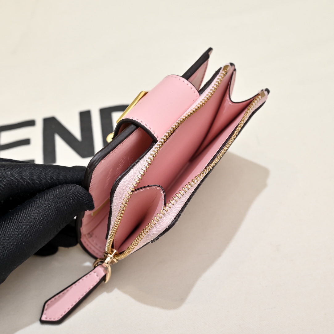 Fendi(フェンディ) FF Diamonds 財布 レディース 10X4X8cm