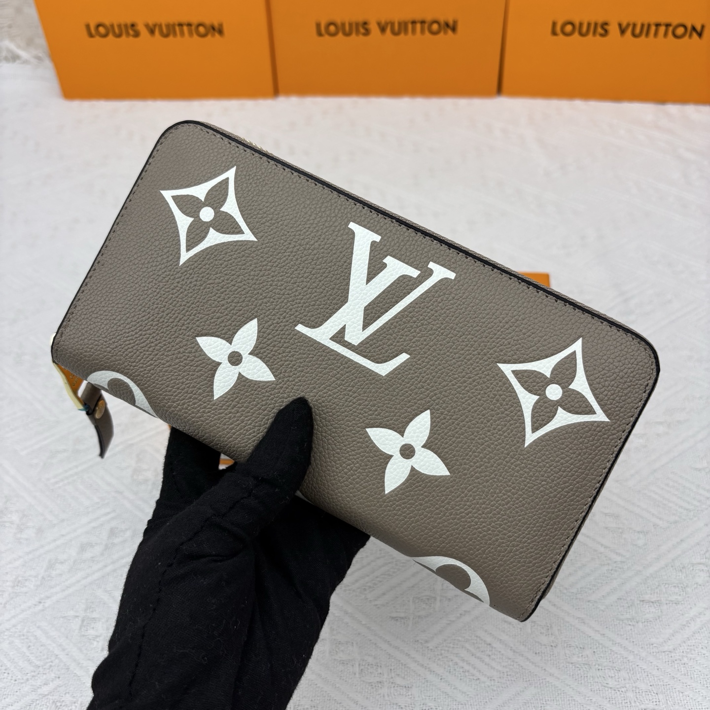 ルイ ヴィトン ( Louis Vuitton)  Crafty 長 財布 10x19.5cm