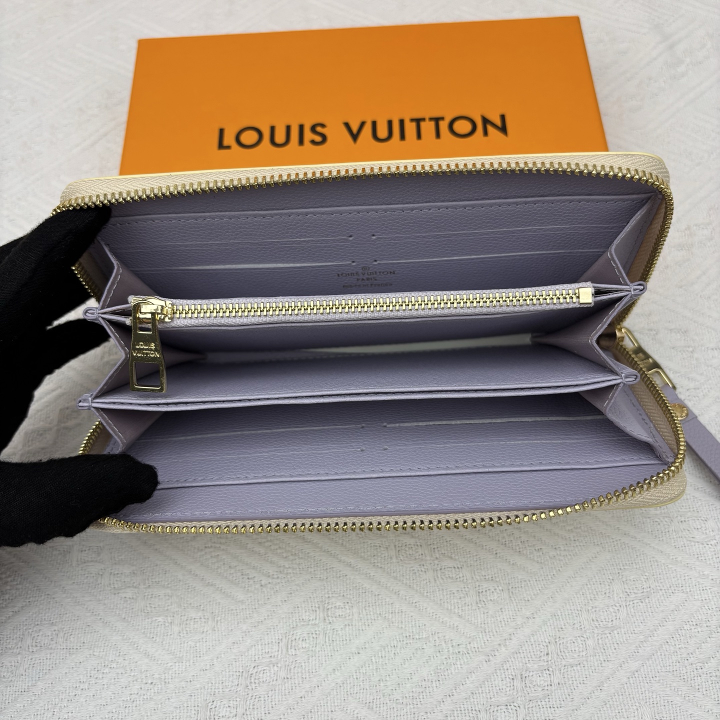 ルイ ヴィトン ( Louis Vuitton)  Crafty 長 財布 10x19.5cm