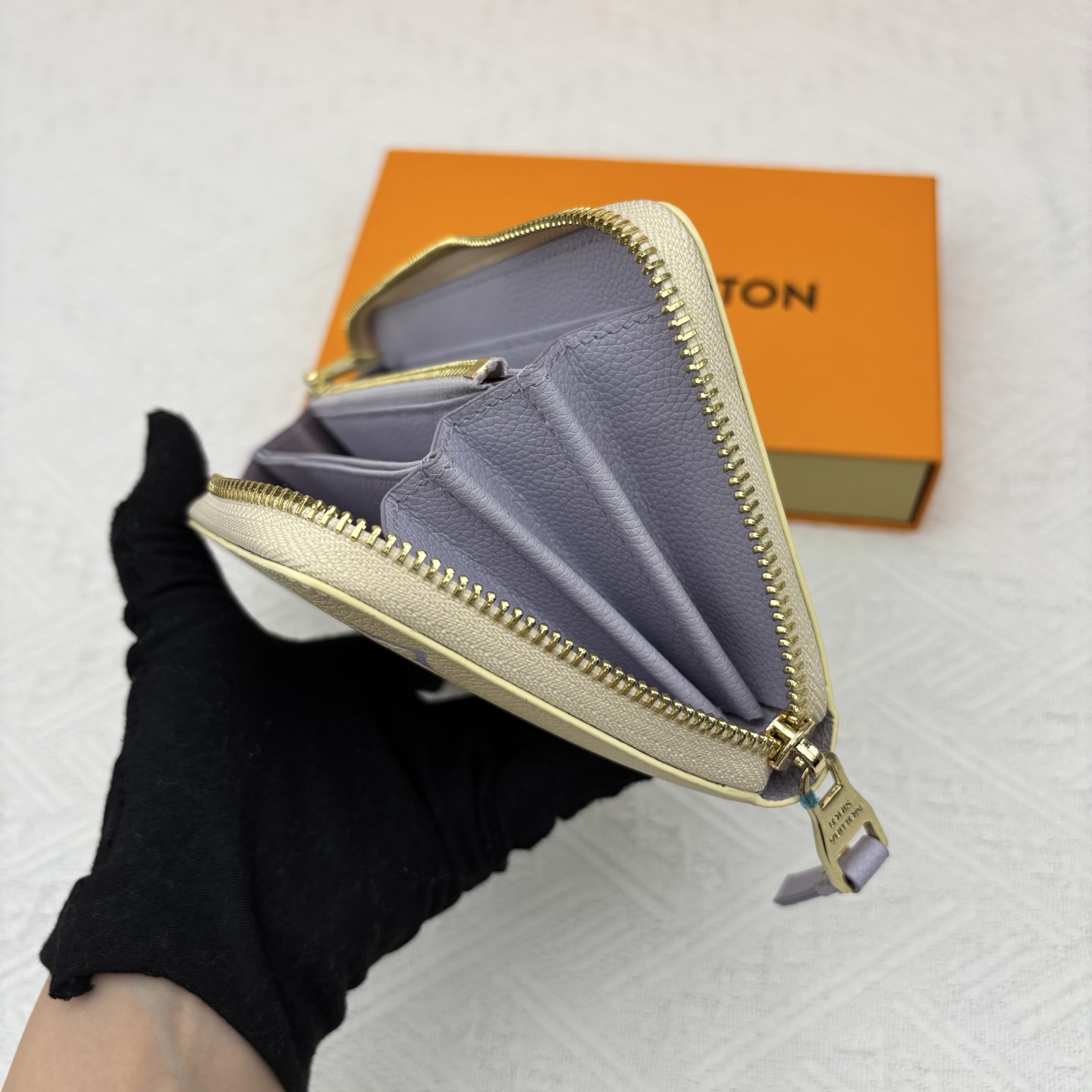 ルイ ヴィトン ( Louis Vuitton)  Crafty 長 財布 10x19.5cm