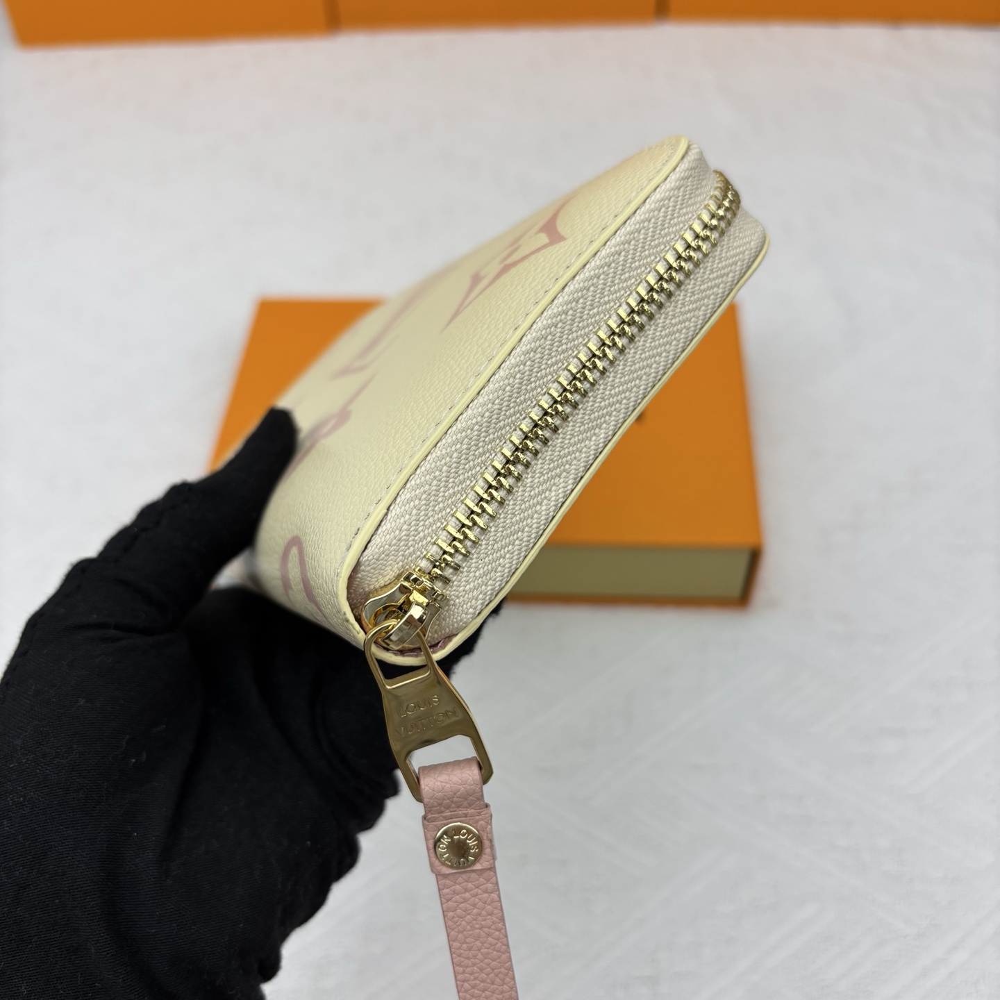 ルイ ヴィトン ( Louis Vuitton)  Crafty 長 財布 10x19.5cm