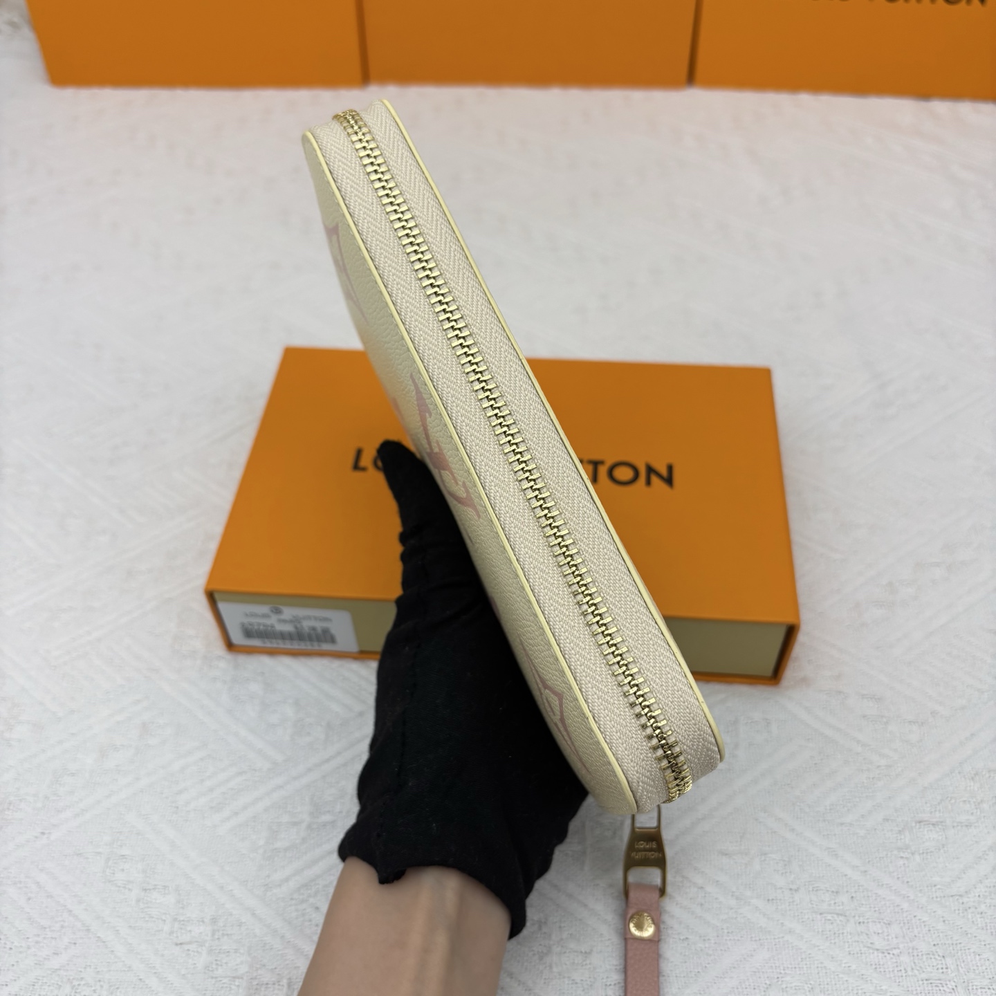 ルイ ヴィトン ( Louis Vuitton)  Crafty 長 財布 10x19.5cm