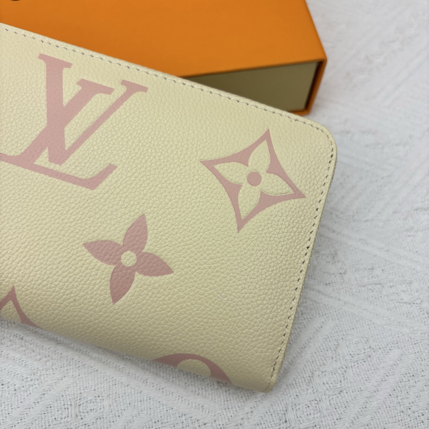 ルイ ヴィトン ( Louis Vuitton)  Crafty 長 財布 10x19.5cm