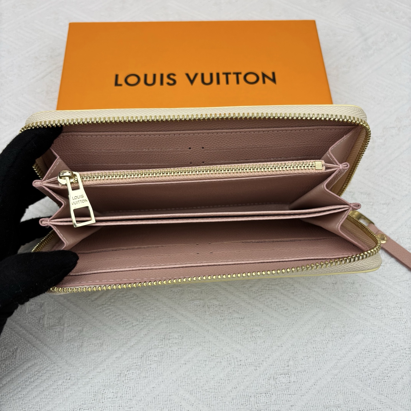 ルイ ヴィトン ( Louis Vuitton)  Crafty 長 財布 10x19.5cm