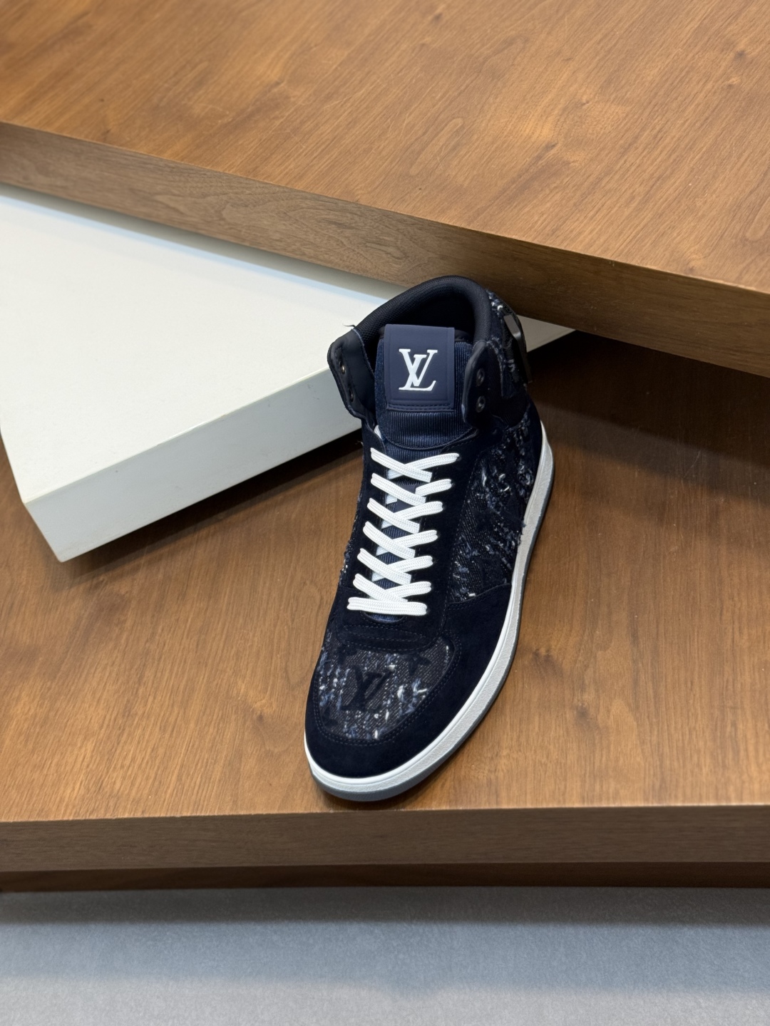 ルイ・ヴィトン(Louis Vuitton) スニーカー メンズ