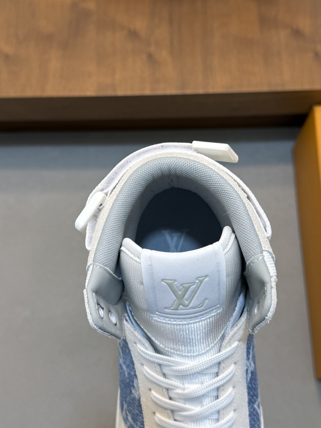 ルイ・ヴィトン(Louis Vuitton) スニーカー メンズ