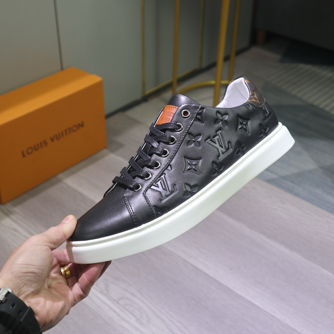 ルイ・ヴィトン(Louis Vuitton) スニーカー メンズ