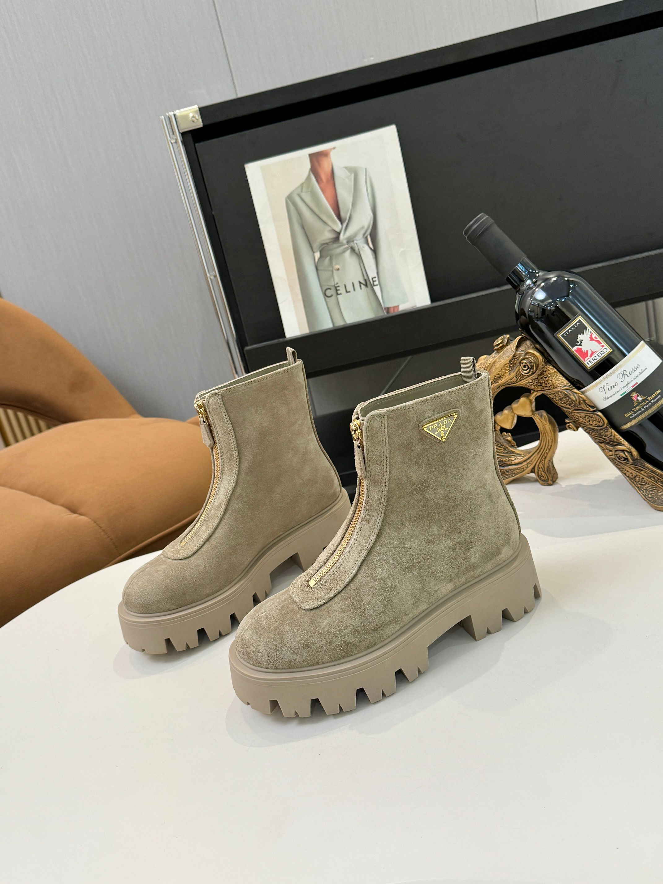 プラダ ( Prada)  レディース 靴  レザー