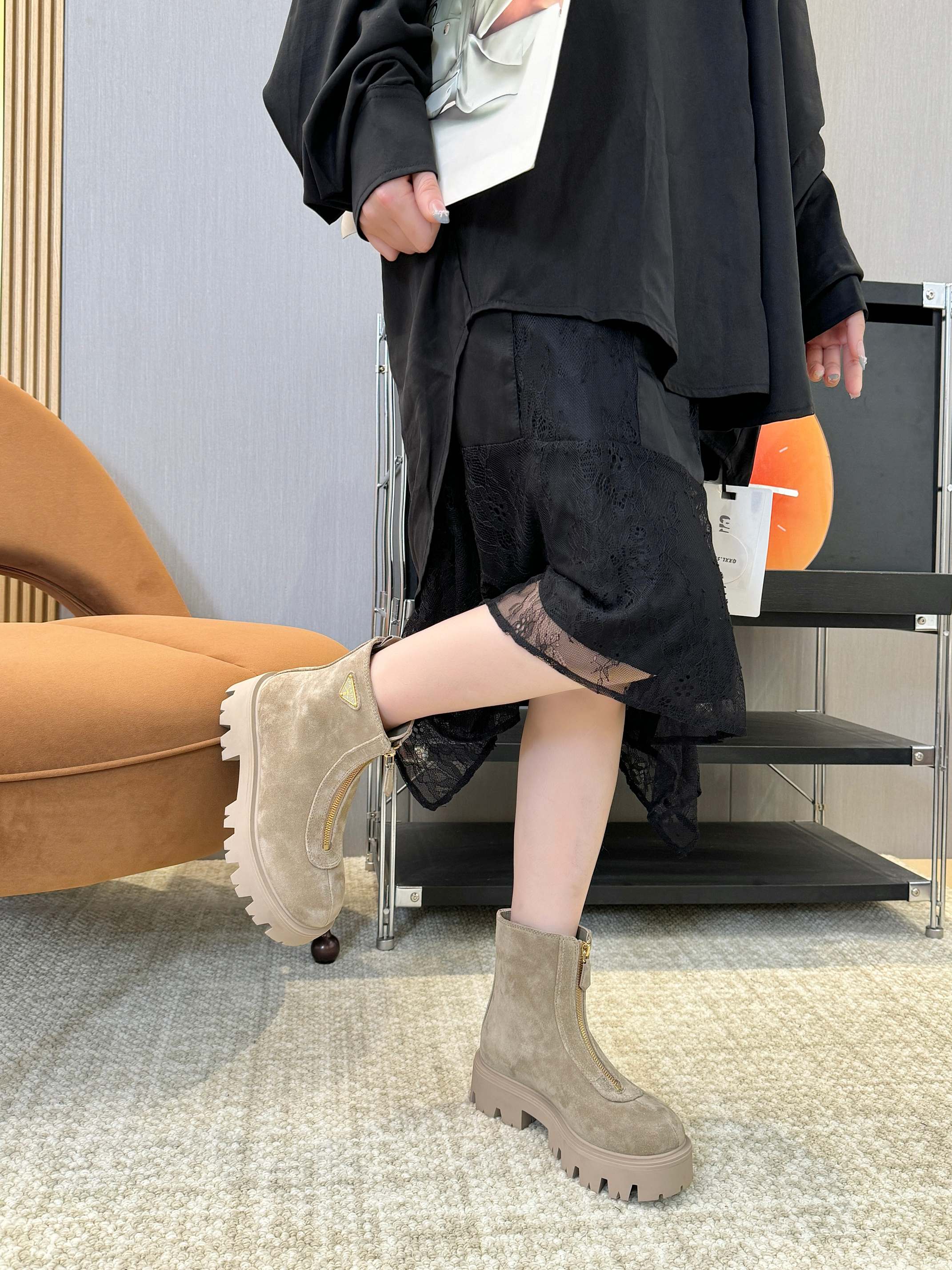プラダ ( Prada)  レディース 靴  レザー