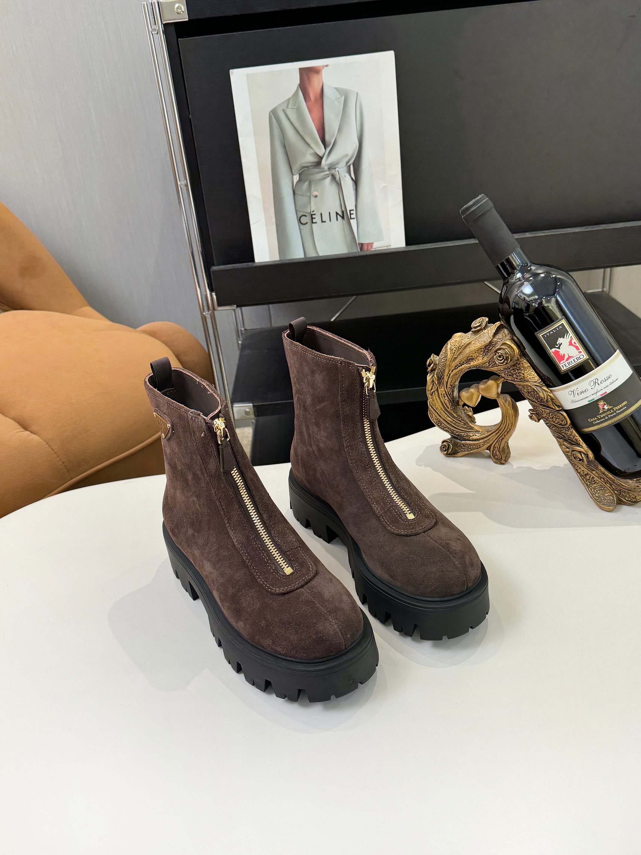 プラダ ( Prada)  レディース 靴  レザー