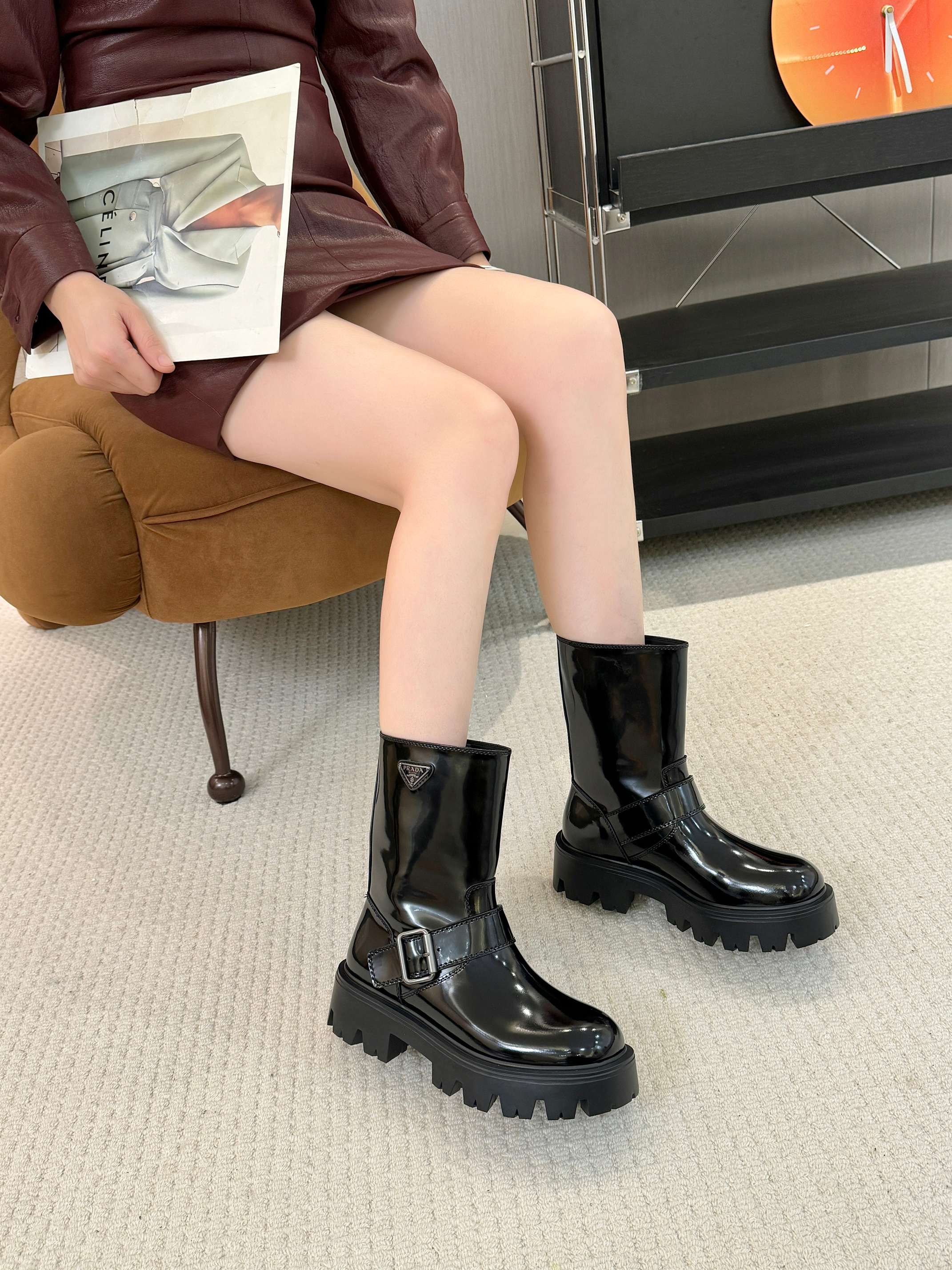 プラダ ( Prada)  レディース 靴  レザー