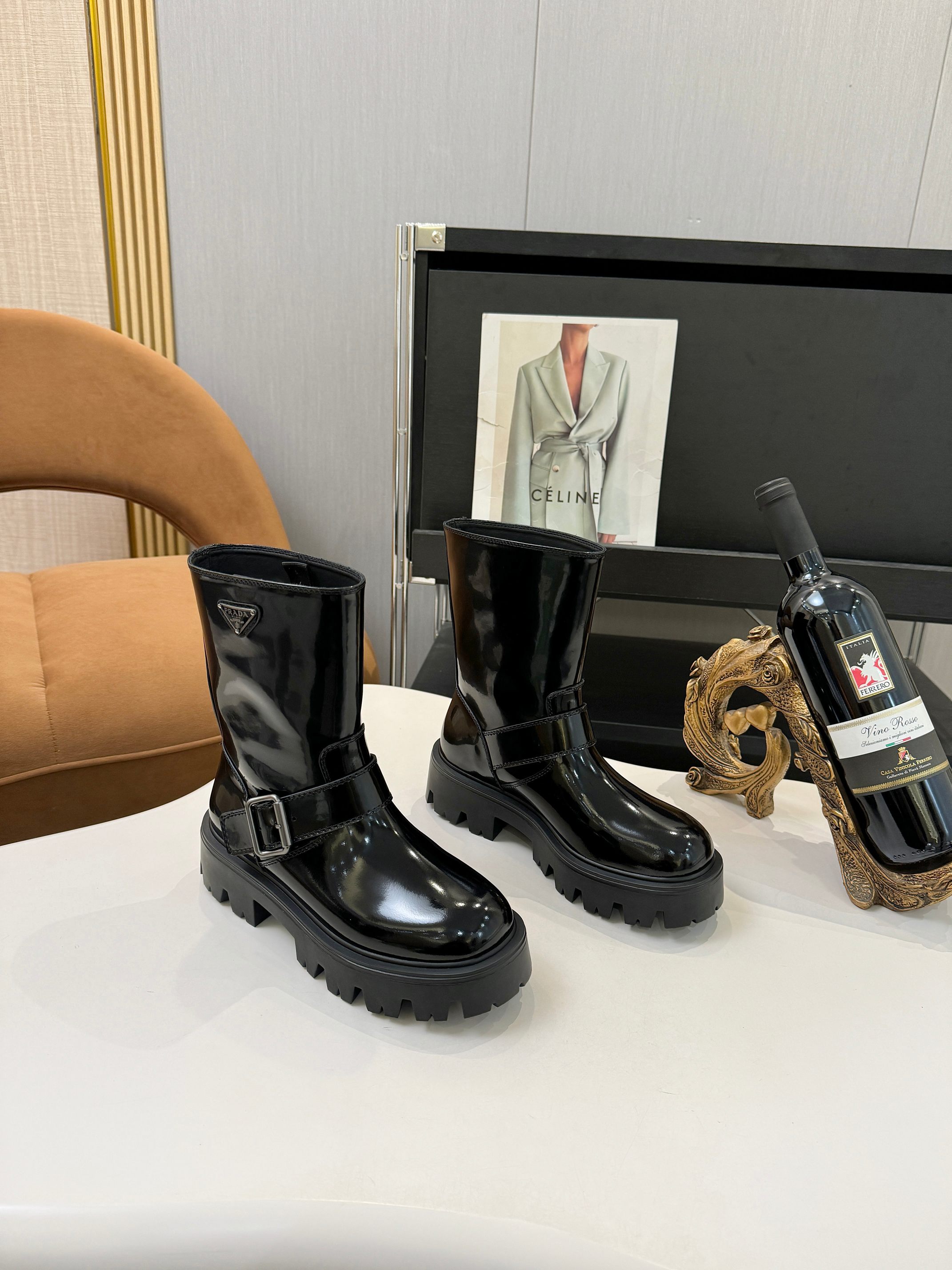 プラダ ( Prada)  レディース 靴  レザー