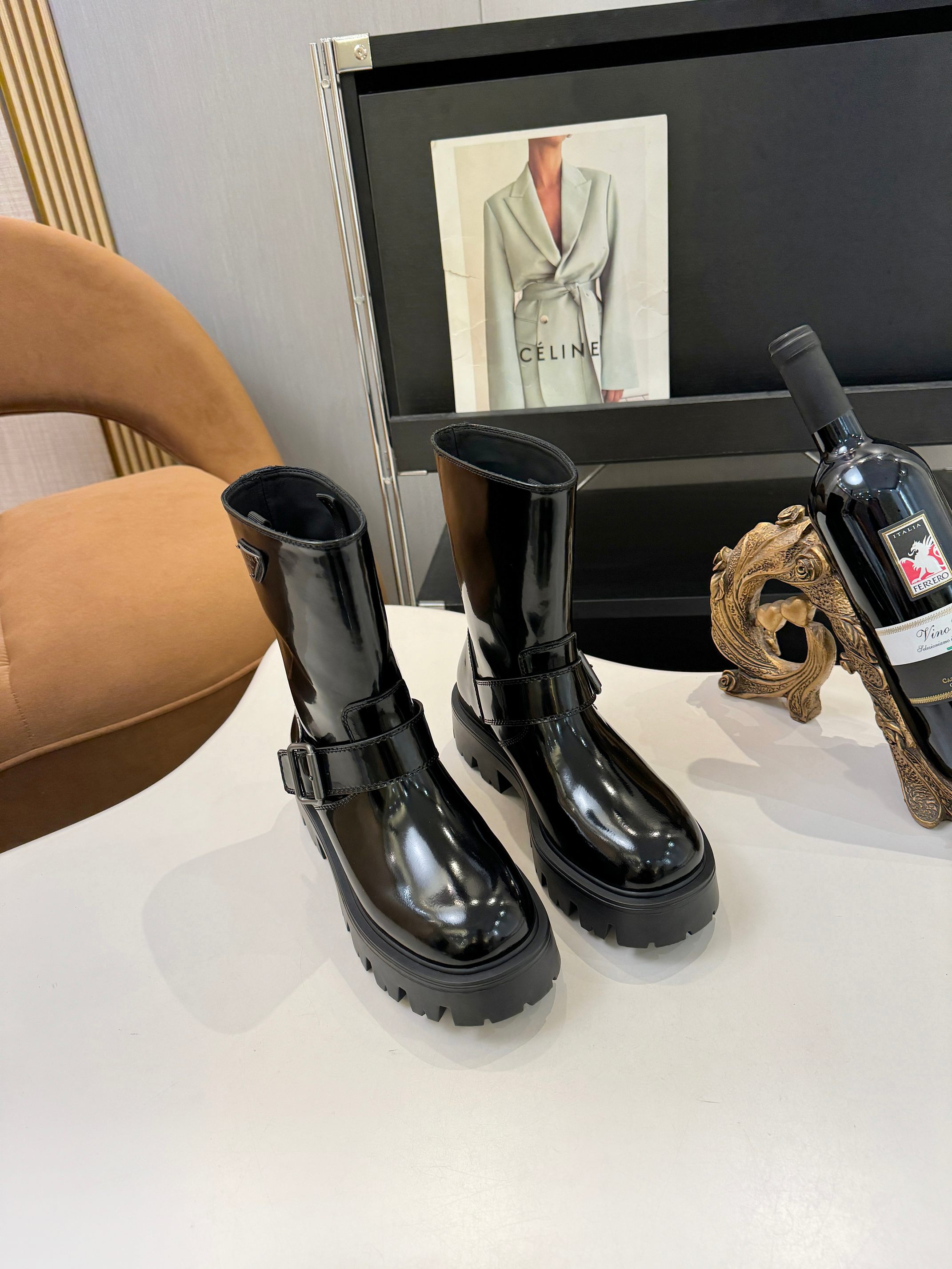 プラダ ( Prada)  レディース 靴  レザー