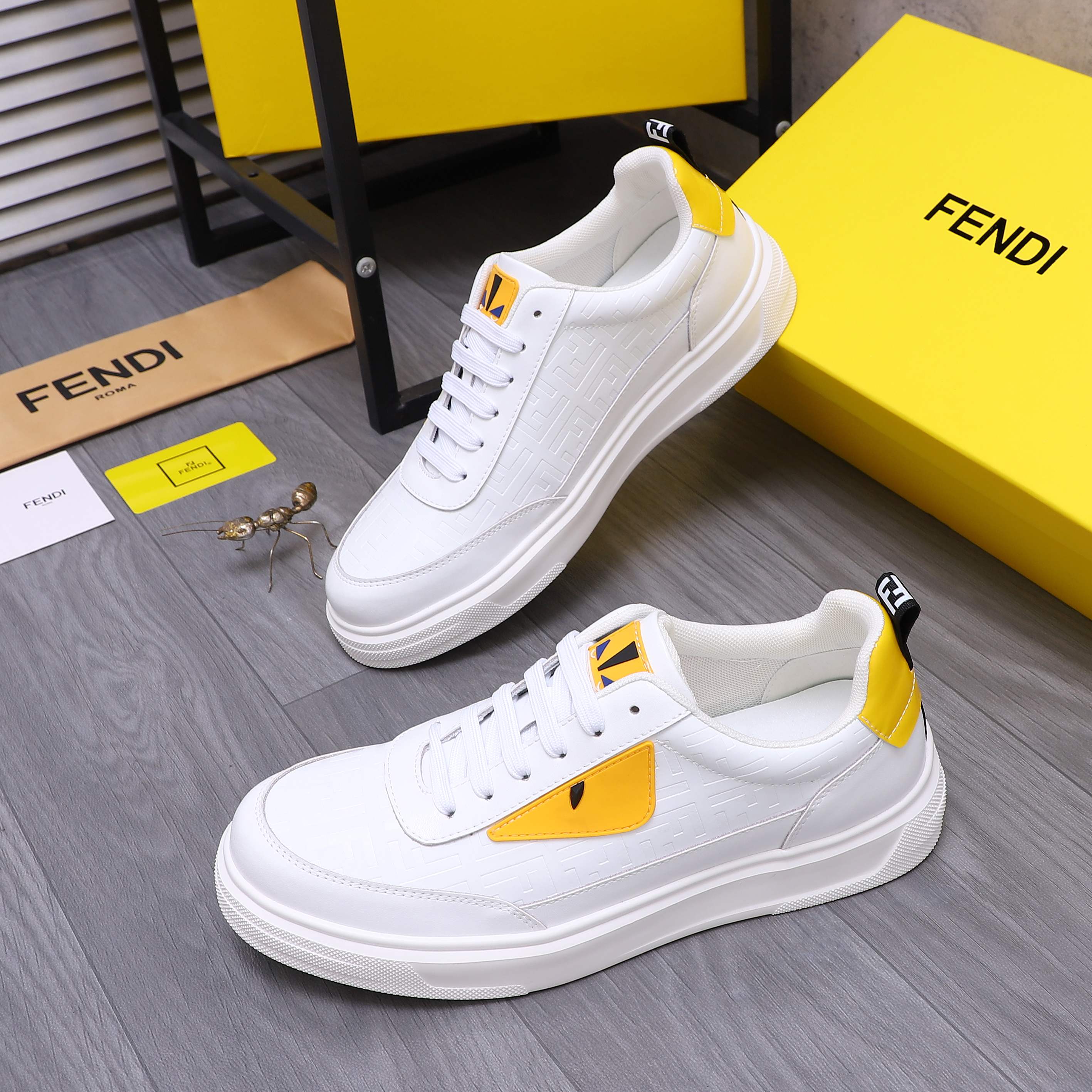 Fendi スニーカー メンズ