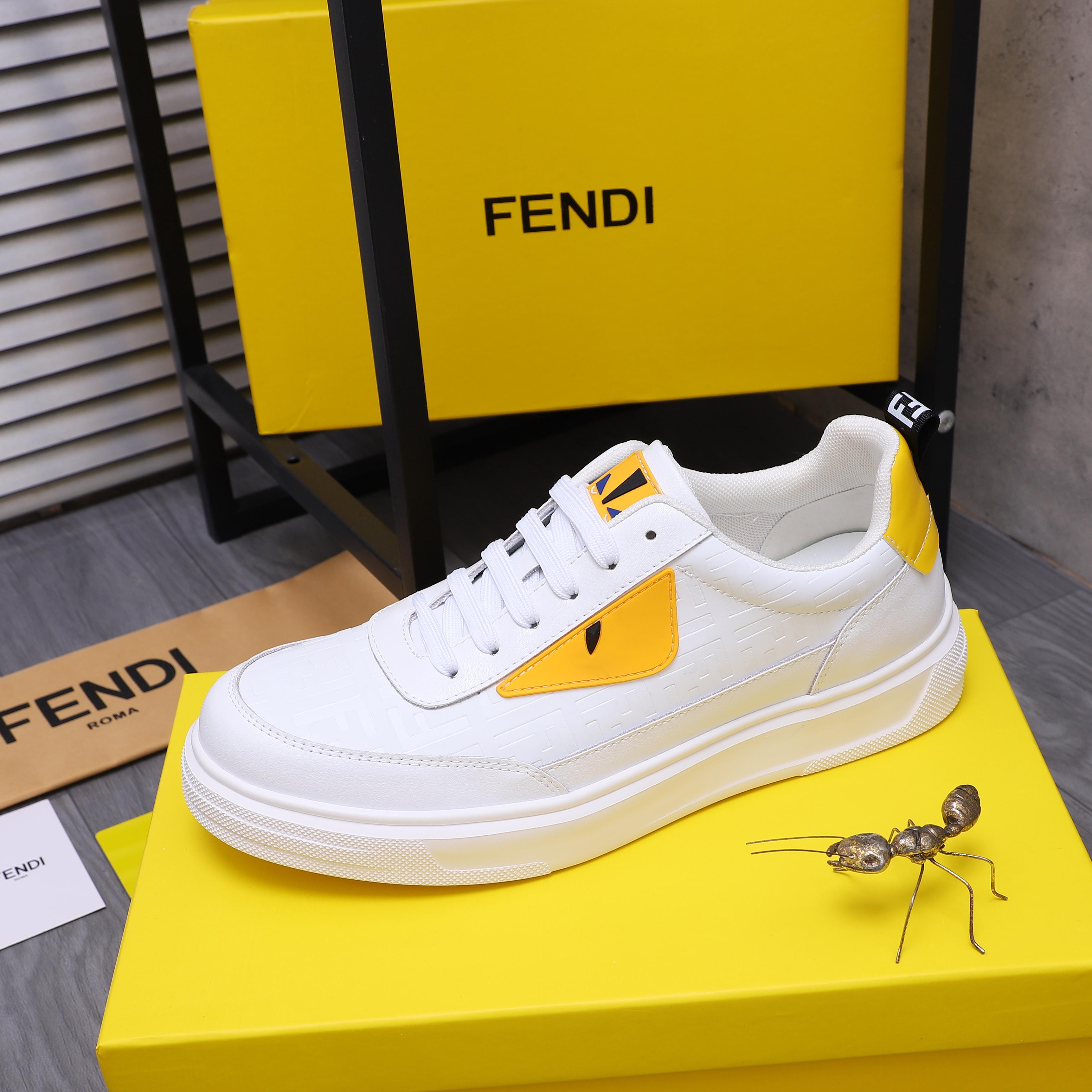 Fendi スニーカー メンズ