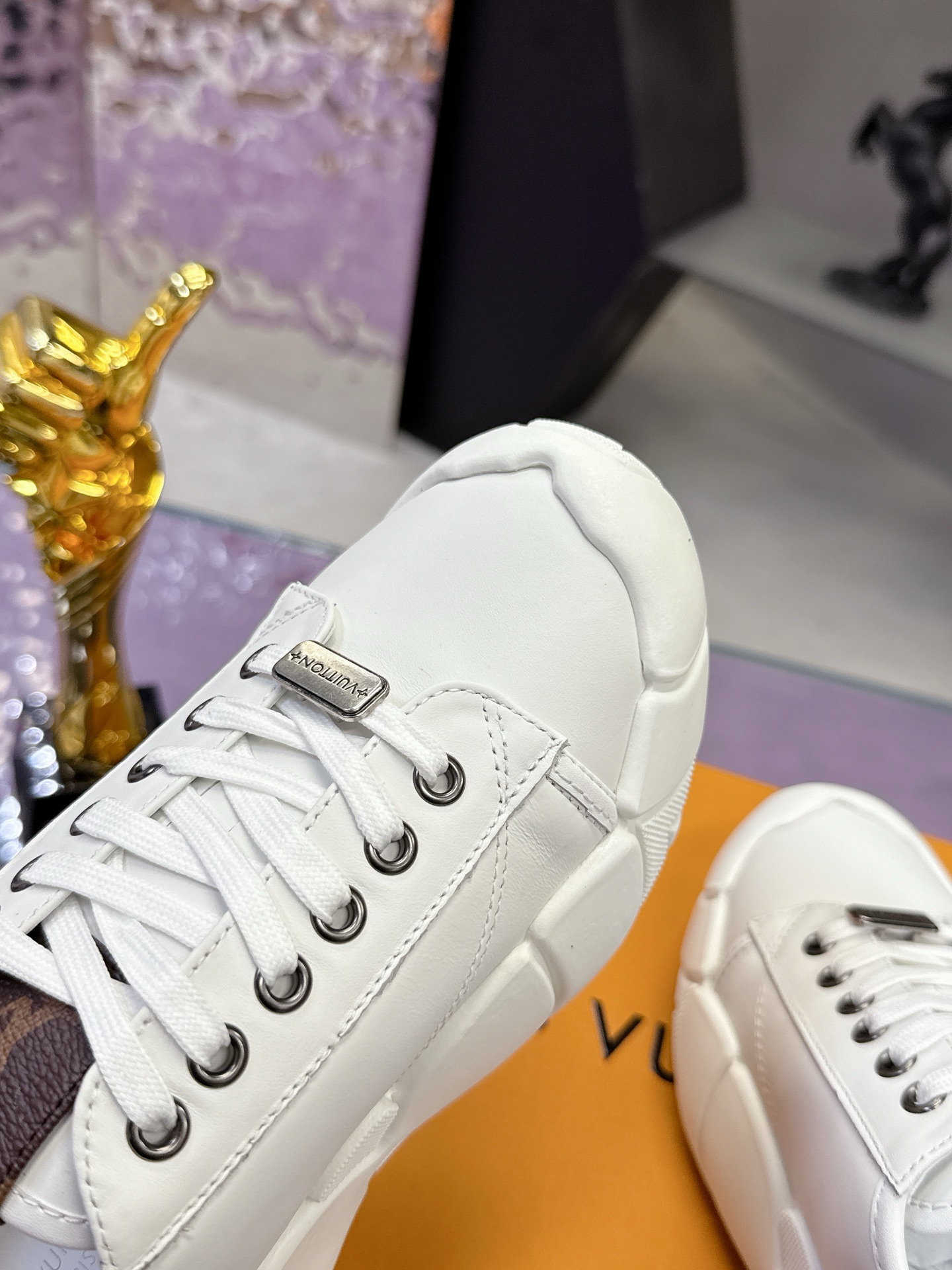 ルイ ヴィトン ( Louis Vuitton) 2025 レディース 靴  レザー  5cm厚底