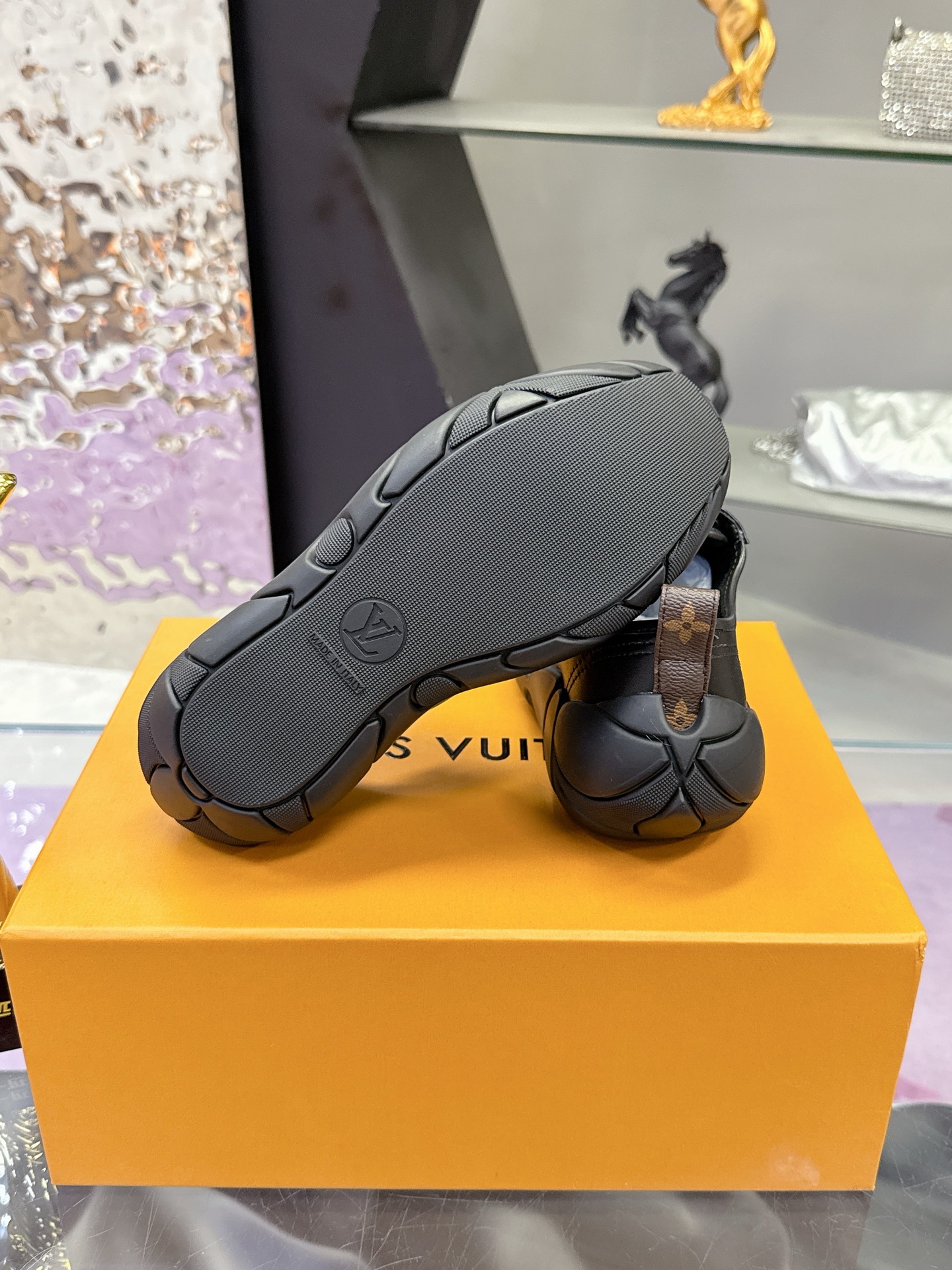 ルイ ヴィトン ( Louis Vuitton) 2025 レディース 靴  レザー  5cm厚底